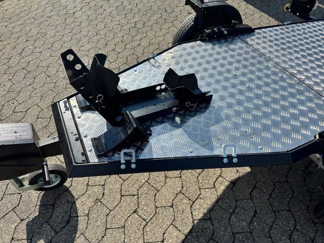 Lorries Motorradanhänger MT-1, 0,75 to. 245 x 99 cm, absenkbar - Mootorratta haagis: pilt 4 Lorries Motorradanhänger MT-1, 0,75 to. 245 x 99 cm, absenkbar - Mootorratta haagis: pilt 4