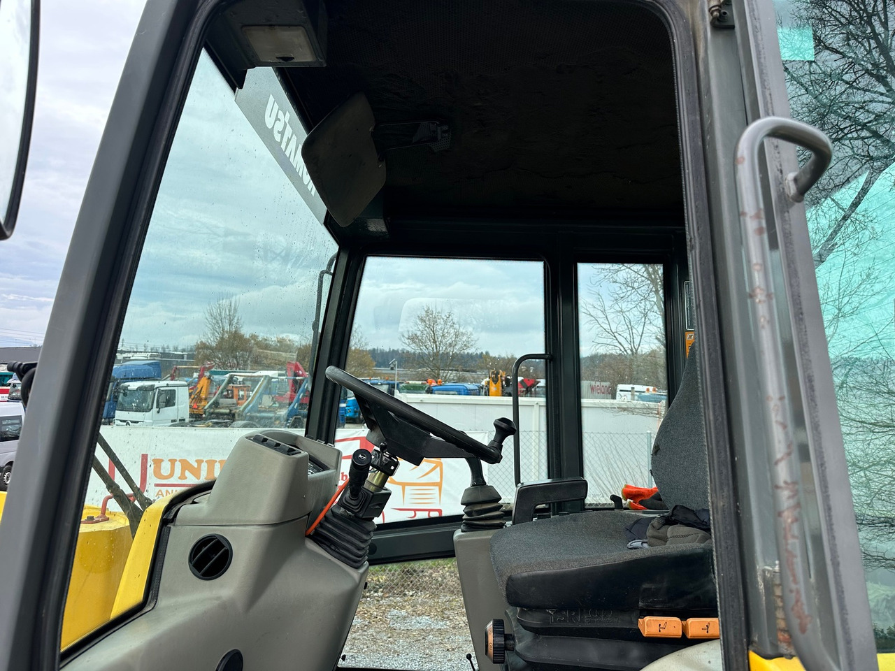 KOMATSU WA 85 3 - Rataslaadur: pilt 4 KOMATSU WA 85 3 - Rataslaadur: pilt 4