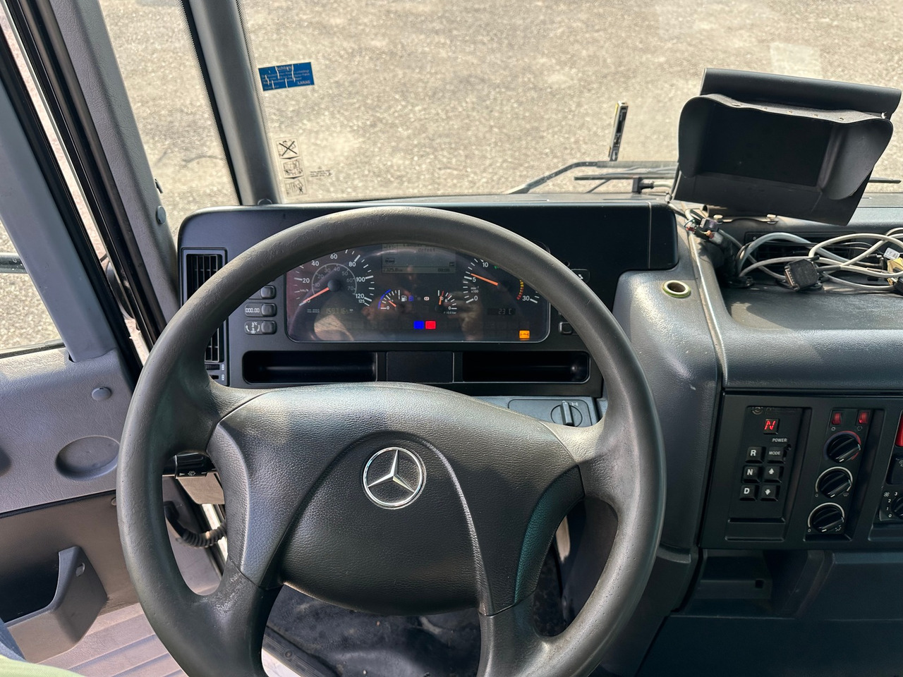MERCEDES-BENZ econic 26.33 6x2 - Kommunaal-/ Erisõiduk, Veoauto: pilt 3 MERCEDES-BENZ econic 26.33 6x2 - Kommunaal-/ Erisõiduk, Veoauto: pilt 3