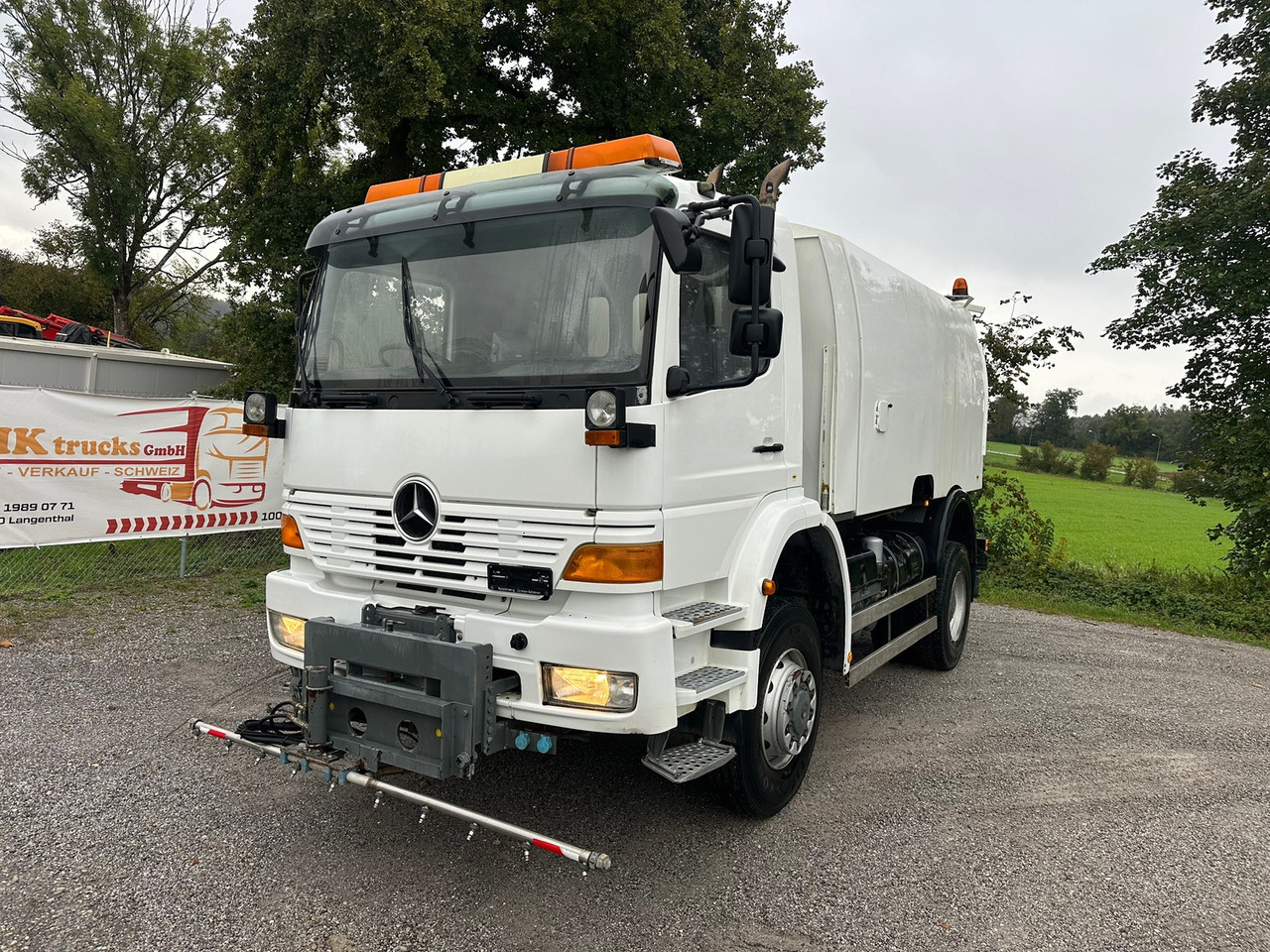 MERCEDES-BENZ Atego 1823 4x4 Faun 7m3 - Tänavapühkimismasin: pilt 1 MERCEDES-BENZ Atego 1823 4x4 Faun 7m3 - Tänavapühkimismasin: pilt 1