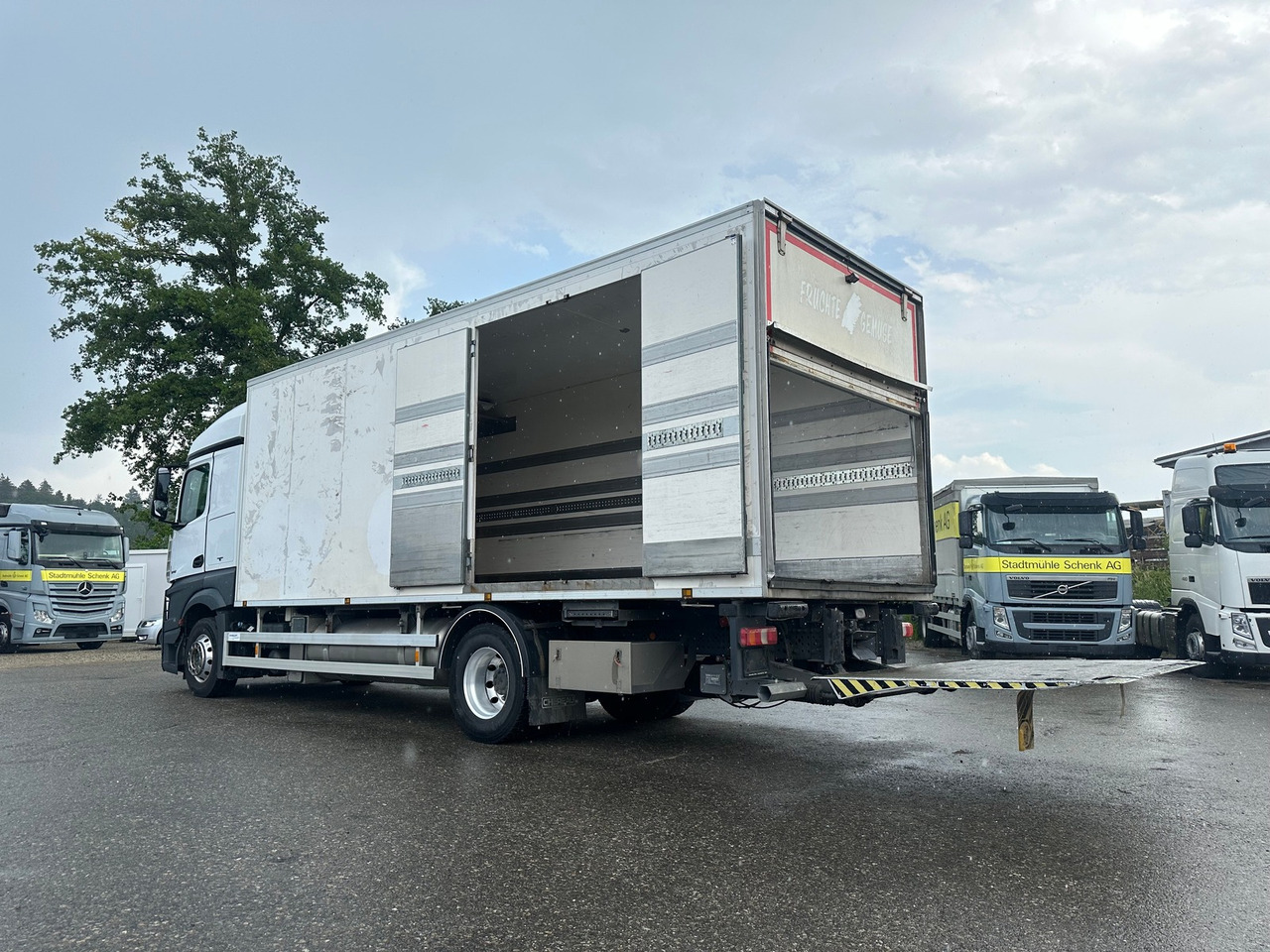 MERCEDES-BENZ actros 18.42 4x2 Gas-Kühlfahrzeug - Külmutiga veoauto: pilt 2 MERCEDES-BENZ actros 18.42 4x2 Gas-Kühlfahrzeug - Külmutiga veoauto: pilt 2