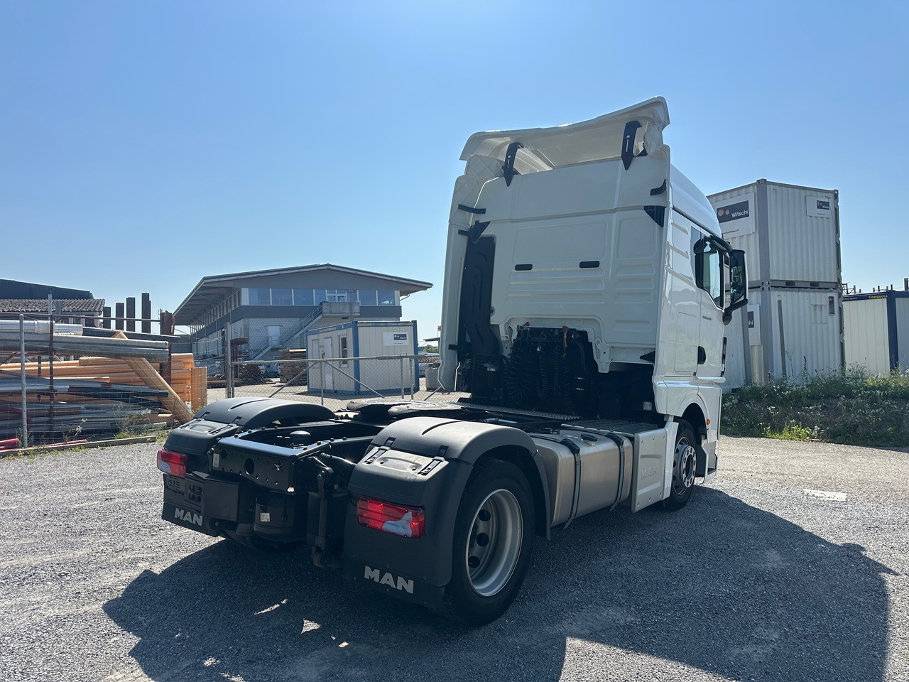 MAN TGX 18.470 4x2 Lowliner 2Tank LED - Sadulveok: pilt 4 MAN TGX 18.470 4x2 Lowliner 2Tank LED - Sadulveok: pilt 4