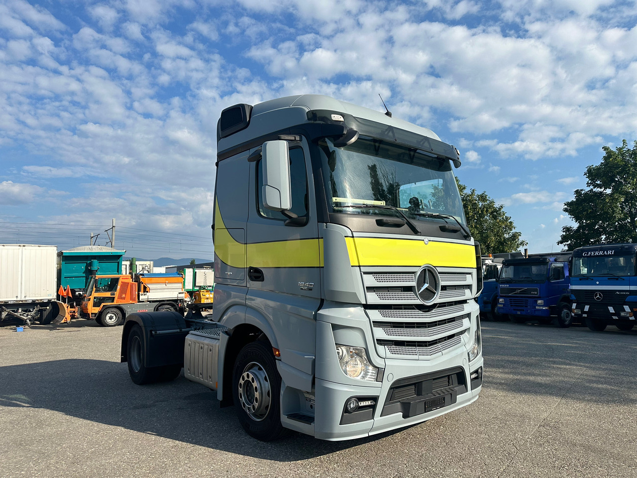 Mercedes Actros 18.48 18.41 18.40 18.44 18.46 18.45 18.42 18.48 - Sadulveok: pilt 2 Mercedes Actros 18.48 18.41 18.40 18.44 18.46 18.45 18.42 18.48 - Sadulveok: pilt 2