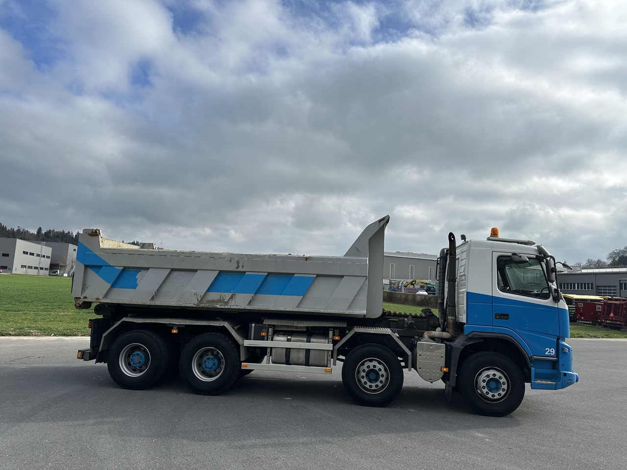 VOLVO FMX 420 440 460 480 8x4 Kettengäret sörling mulde - Konkstõstukiga veoauto: pilt 5 VOLVO FMX 420 440 460 480 8x4 Kettengäret sörling mulde - Konkstõstukiga veoauto: pilt 5