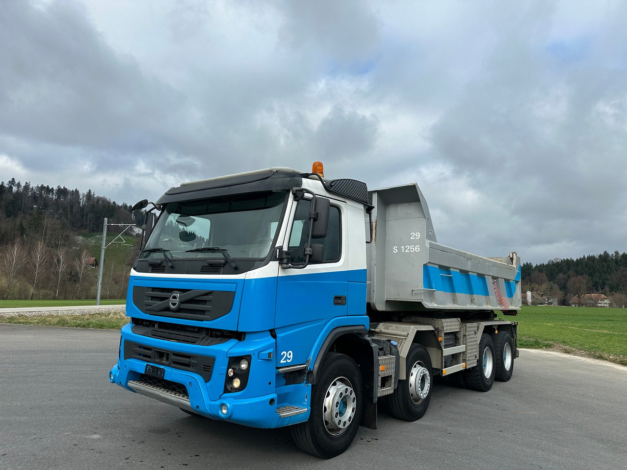 VOLVO FMX 420 8x4 - Veoauto - kaablisüsteem: pilt 1 VOLVO FMX 420 8x4 - Veoauto - kaablisüsteem: pilt 1