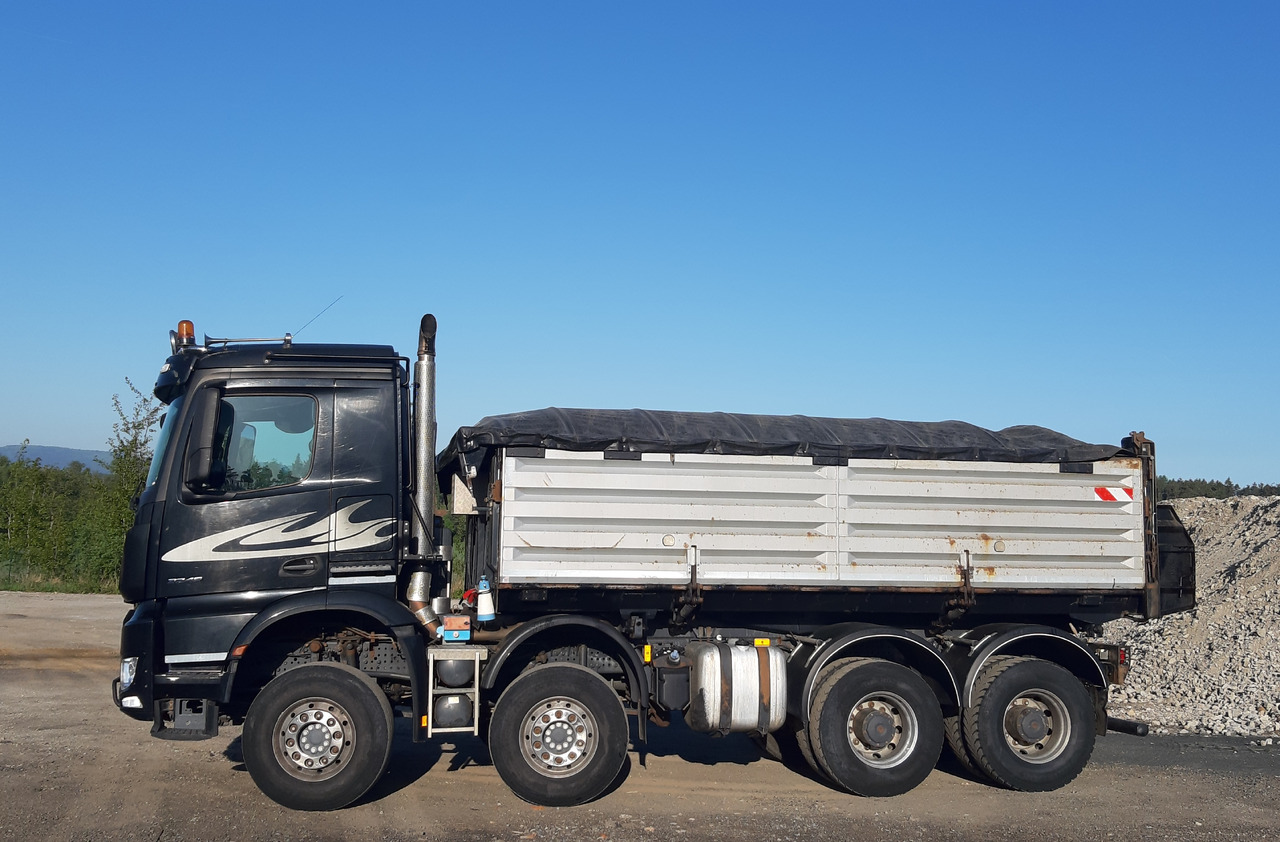 MERCEDES-BENZ AROCS 3245 8x4 Bordmatic THERMO CRAMARO AHK - Kallurauto: pilt 4 MERCEDES-BENZ AROCS 3245 8x4 Bordmatic THERMO CRAMARO AHK - Kallurauto: pilt 4