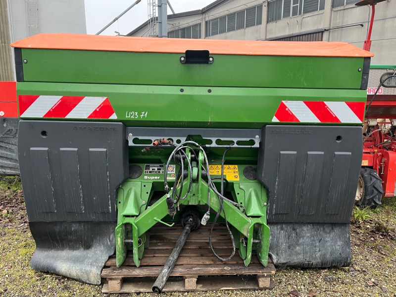 Amazone ZA-TS 1700 PROFIS TRONIC - Väetiselaoturid: pilt 3 Amazone ZA-TS 1700 PROFIS TRONIC - Väetiselaoturid: pilt 3