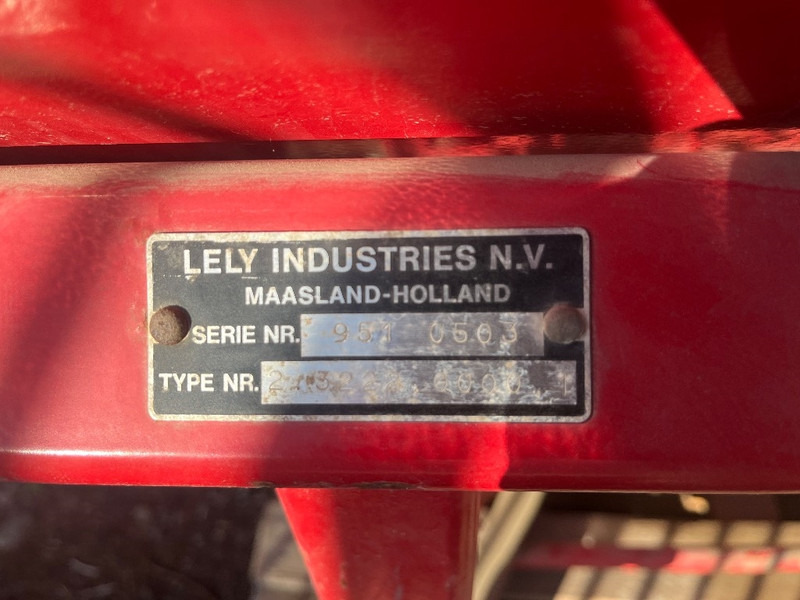 Lely Centerliner CB 1000 - Väetiselaoturid: pilt 5 Lely Centerliner CB 1000 - Väetiselaoturid: pilt 5