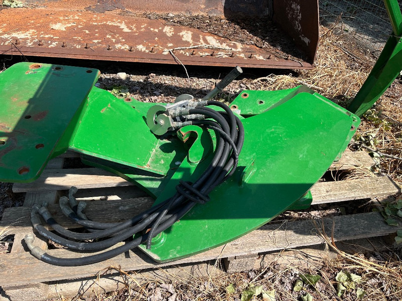 John Deere 731 - Lisaseade - Põllutööseade: pilt 4 John Deere 731 - Lisaseade - Põllutööseade: pilt 4