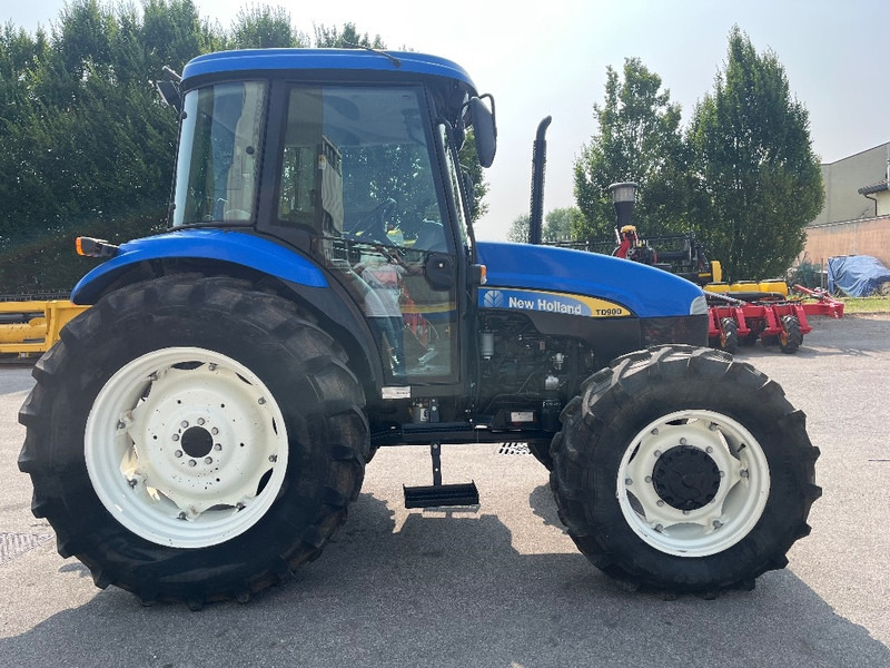 New Holland TD 90 D - Traktor: pilt 4 New Holland TD 90 D - Traktor: pilt 4
