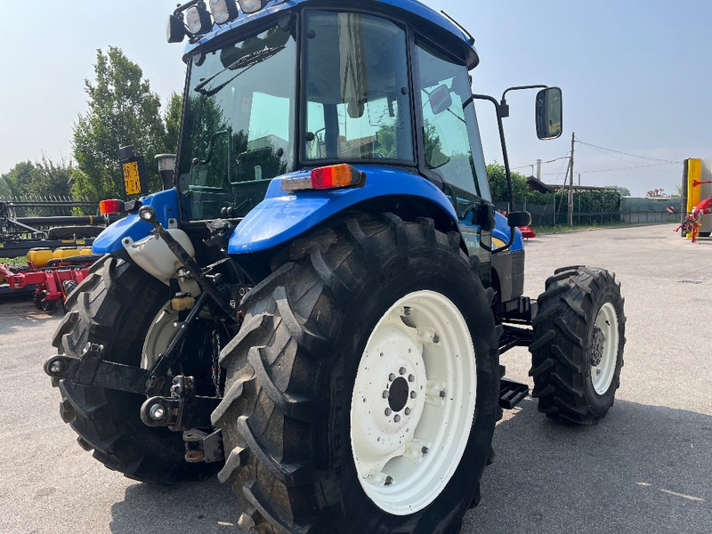 New Holland TD 90 D - Traktor: pilt 5 New Holland TD 90 D - Traktor: pilt 5