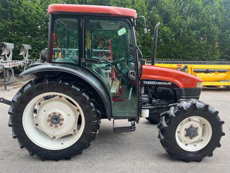 New Holland TN 55 D - Traktor: pilt 4 New Holland TN 55 D - Traktor: pilt 4