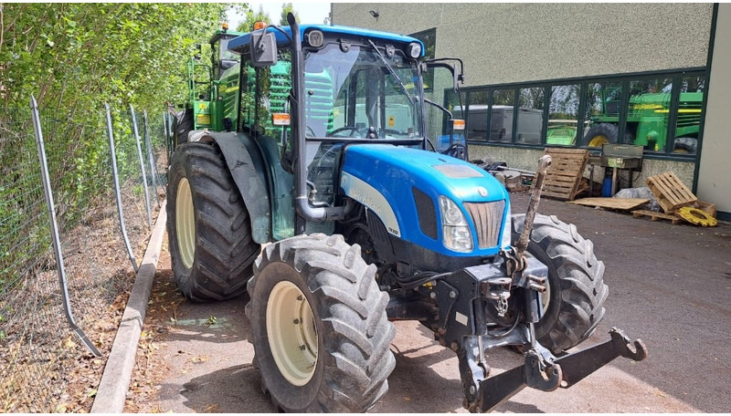 New Holland TN 95 D A - Traktor: pilt 1 New Holland TN 95 D A - Traktor: pilt 1