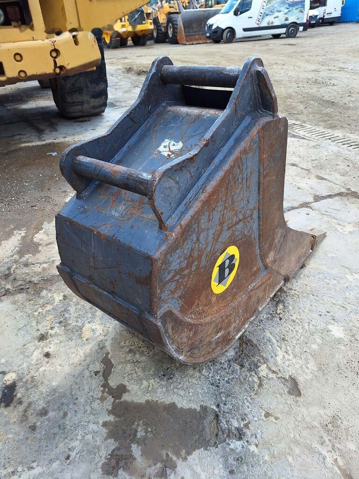 Balavto Trenching bucket 600 mm S60 - Ekskavaatori kopp: pilt 4 Balavto Trenching bucket 600 mm S60 - Ekskavaatori kopp: pilt 4