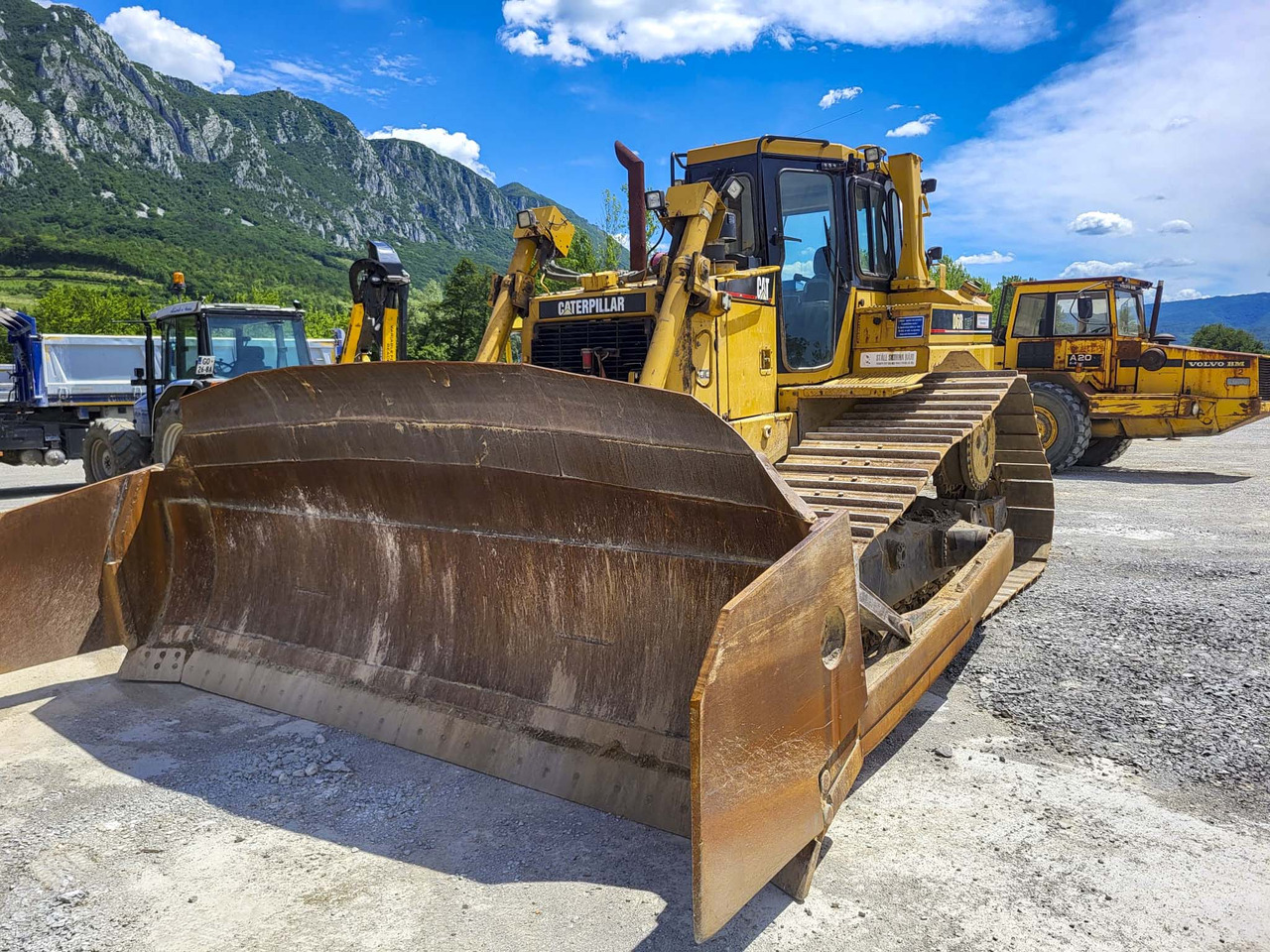 CATERPILLAR D6R - Buldooser: pilt 5 CATERPILLAR D6R - Buldooser: pilt 5