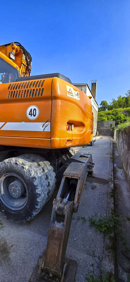 DOOSAN DX160W - Ratastel ekskavaator: pilt 4 DOOSAN DX160W - Ratastel ekskavaator: pilt 4