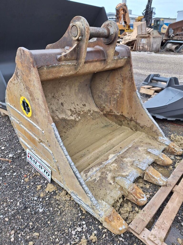 Digging bucket 1300 mm - Ekskavaatori kopp: pilt 2 Digging bucket 1300 mm - Ekskavaatori kopp: pilt 2