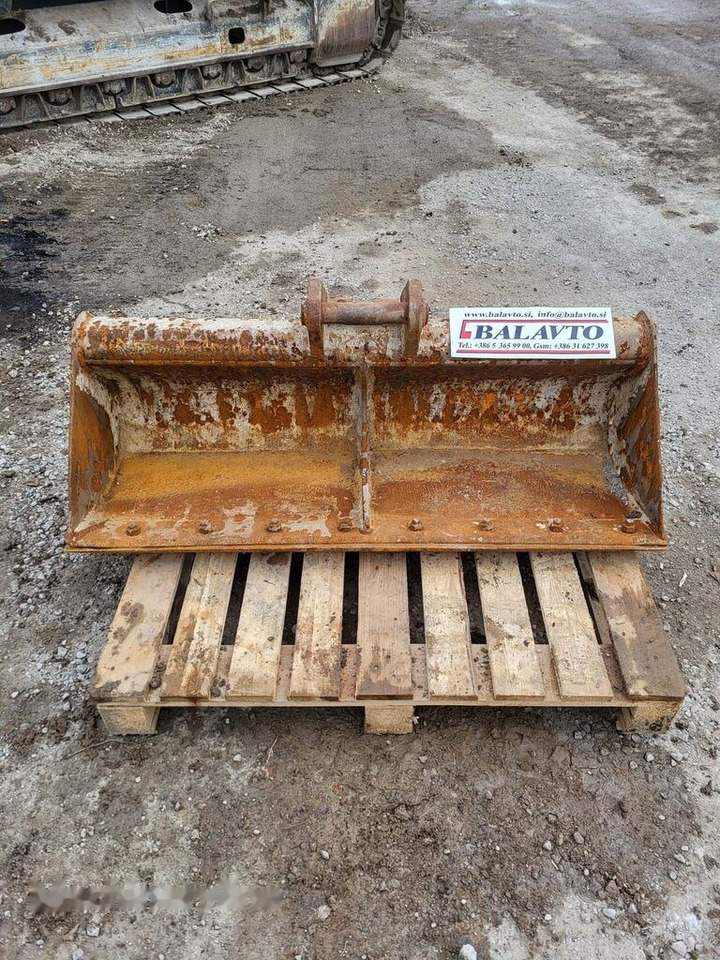 Ditch cleaning bucket 1400 mm VTN for 8-11 ton excavators - Ekskavaatori kopp - Ekskavaator: pilt 1 Ditch cleaning bucket 1400 mm VTN for 8-11 ton excavators - Ekskavaatori kopp - Ekskavaator: pilt 1