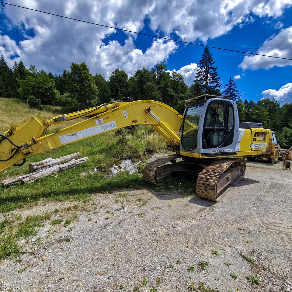 New Holland Kobelco E215 - Lintekskavaator: pilt 2 New Holland Kobelco E215 - Lintekskavaator: pilt 2