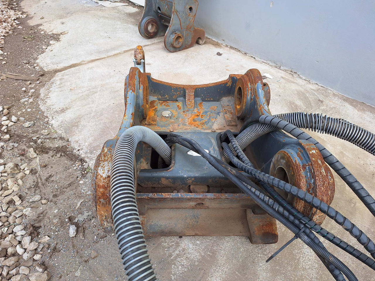 OilQuick hydraulic OQ70/55 - Kiirühendus - Ehitusmasinad: pilt 4 OilQuick hydraulic OQ70/55 - Kiirühendus - Ehitusmasinad: pilt 4