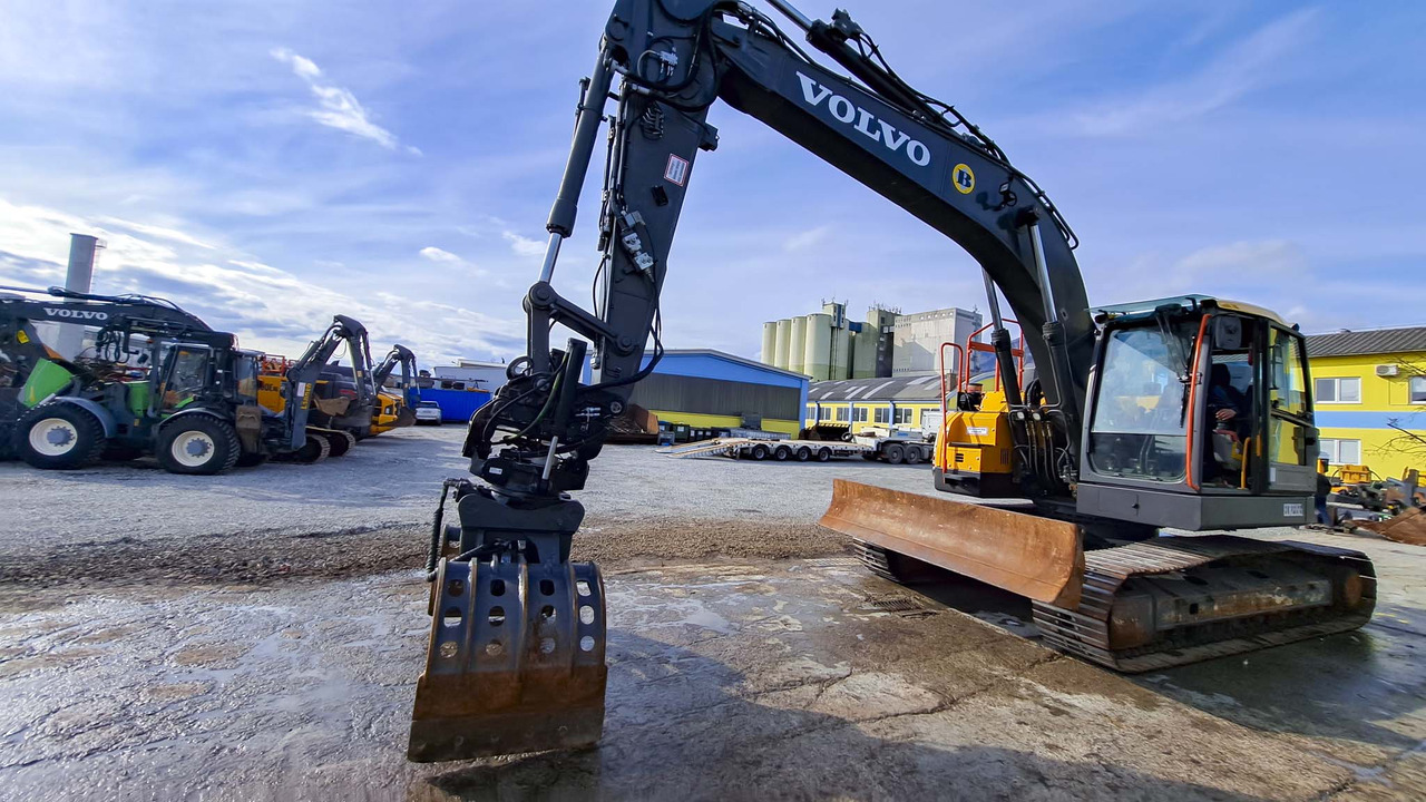 VOLVO ECR235EL - Lintekskavaator: pilt 1 VOLVO ECR235EL - Lintekskavaator: pilt 1