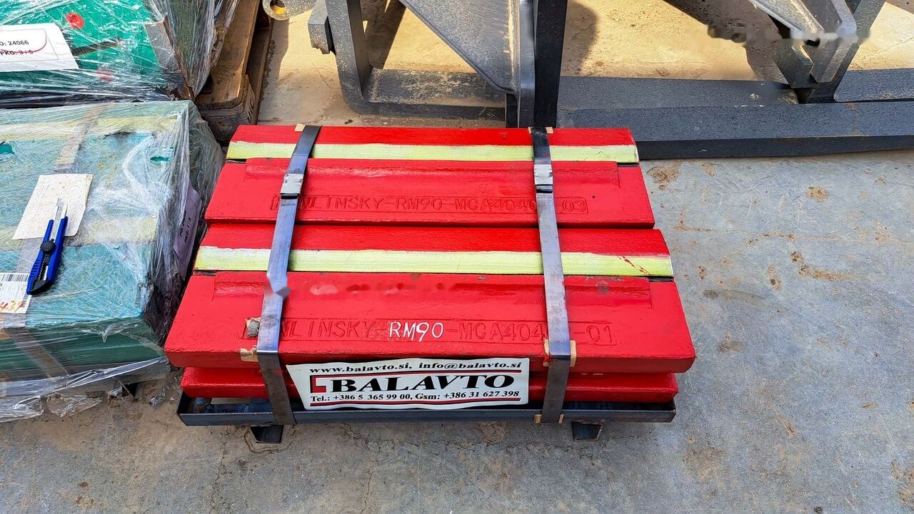 Blow bar Rubble Master RM90 for crusher - Varuosa - Purusti: pilt 2 Blow bar Rubble Master RM90 for crusher - Varuosa - Purusti: pilt 2