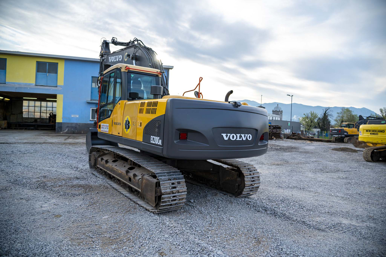 Volvo EC210CNL - Lintekskavaator: pilt 5 Volvo EC210CNL - Lintekskavaator: pilt 5