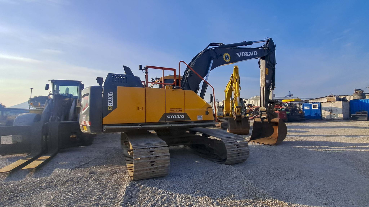 Volvo EC220EL - Lintekskavaator: pilt 5 Volvo EC220EL - Lintekskavaator: pilt 5