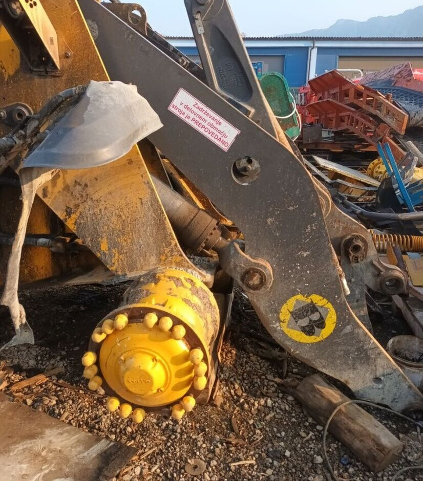 Volvo L120H - Rataslaadur: pilt 2 Volvo L120H - Rataslaadur: pilt 2