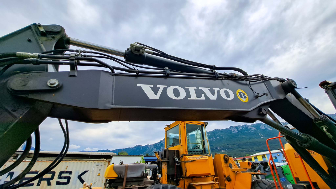 Volvo boom arm 14693314   Volvo EWR150E - Poom - Ekskavaator: pilt 2 Volvo boom arm 14693314   Volvo EWR150E - Poom - Ekskavaator: pilt 2