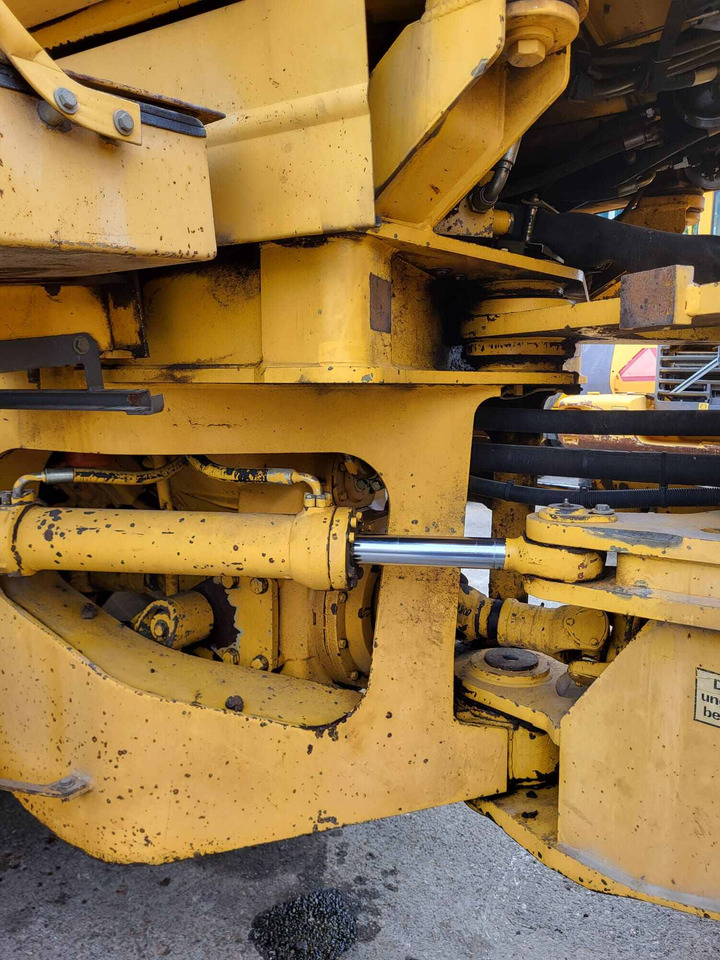 Volvo hydraulic cylinder - Hüdrauliline silinder - Laadur: pilt 2 Volvo hydraulic cylinder - Hüdrauliline silinder - Laadur: pilt 2