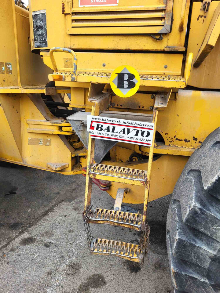 Volvo steps - Asteraud - Laadur: pilt 3 Volvo steps - Asteraud - Laadur: pilt 3