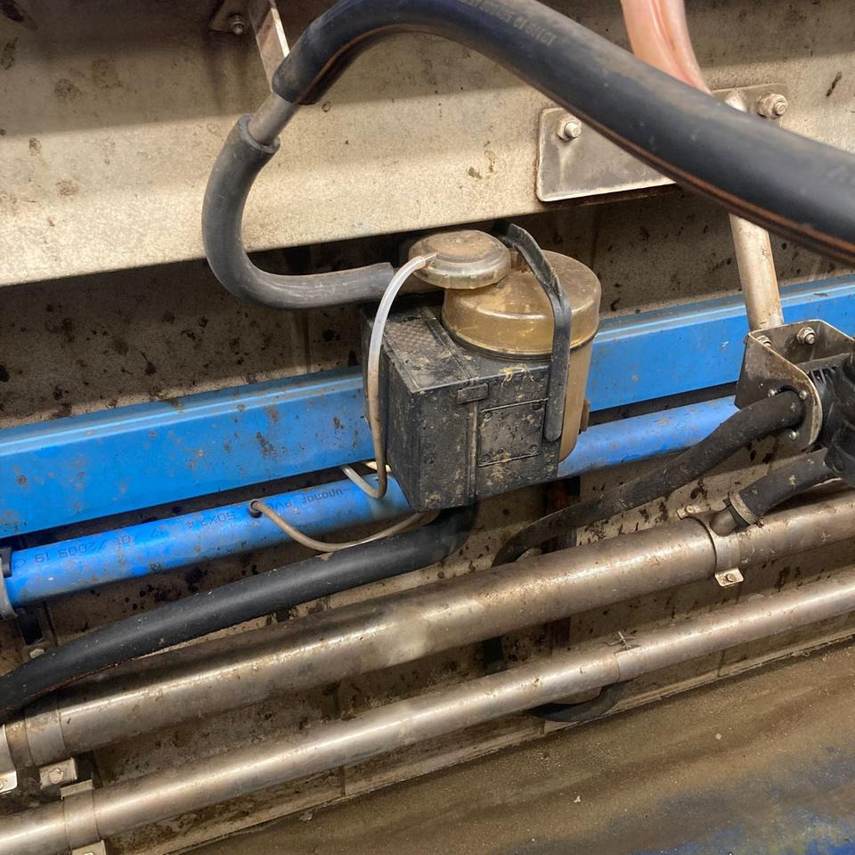 DeLaval Fischgrätenmelkstand Doppel 10er - Lüpsiseade: pilt 3 DeLaval Fischgrätenmelkstand Doppel 10er - Lüpsiseade: pilt 3