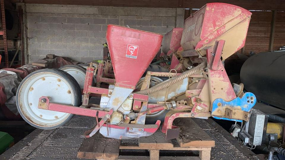 Gaspardo SP 510 Maissetzgerät, Maisdrille, Maissähgerät - Täppiskülvimasin: pilt 1 Gaspardo SP 510 Maissetzgerät, Maisdrille, Maissähgerät - Täppiskülvimasin: pilt 1