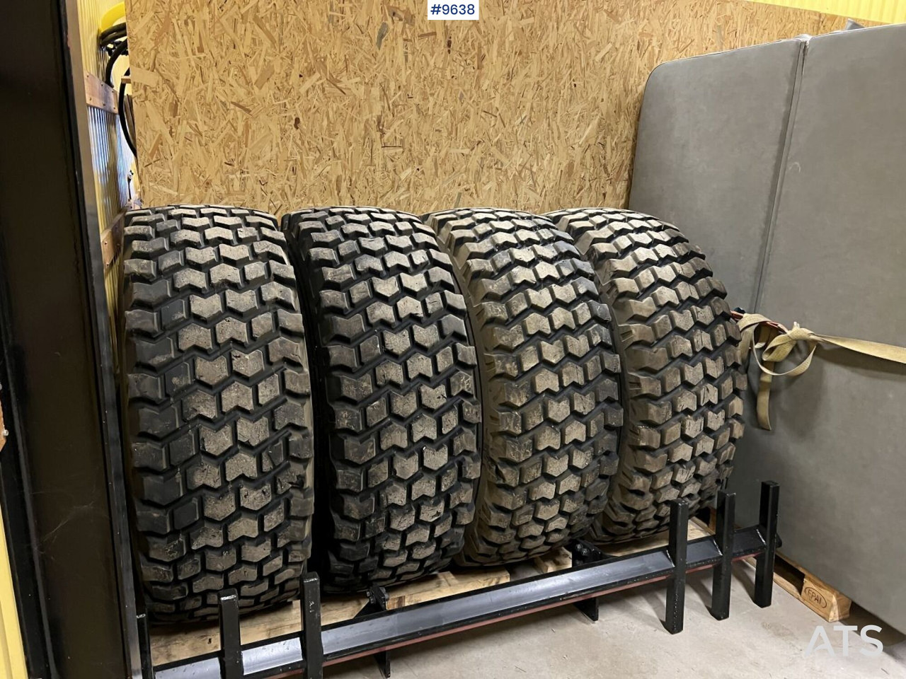 4 Nokian 20.5R25 tires on rims - Komplektne ratas - Ehitusmasinad: pilt 2 4 Nokian 20.5R25 tires on rims - Komplektne ratas - Ehitusmasinad: pilt 2