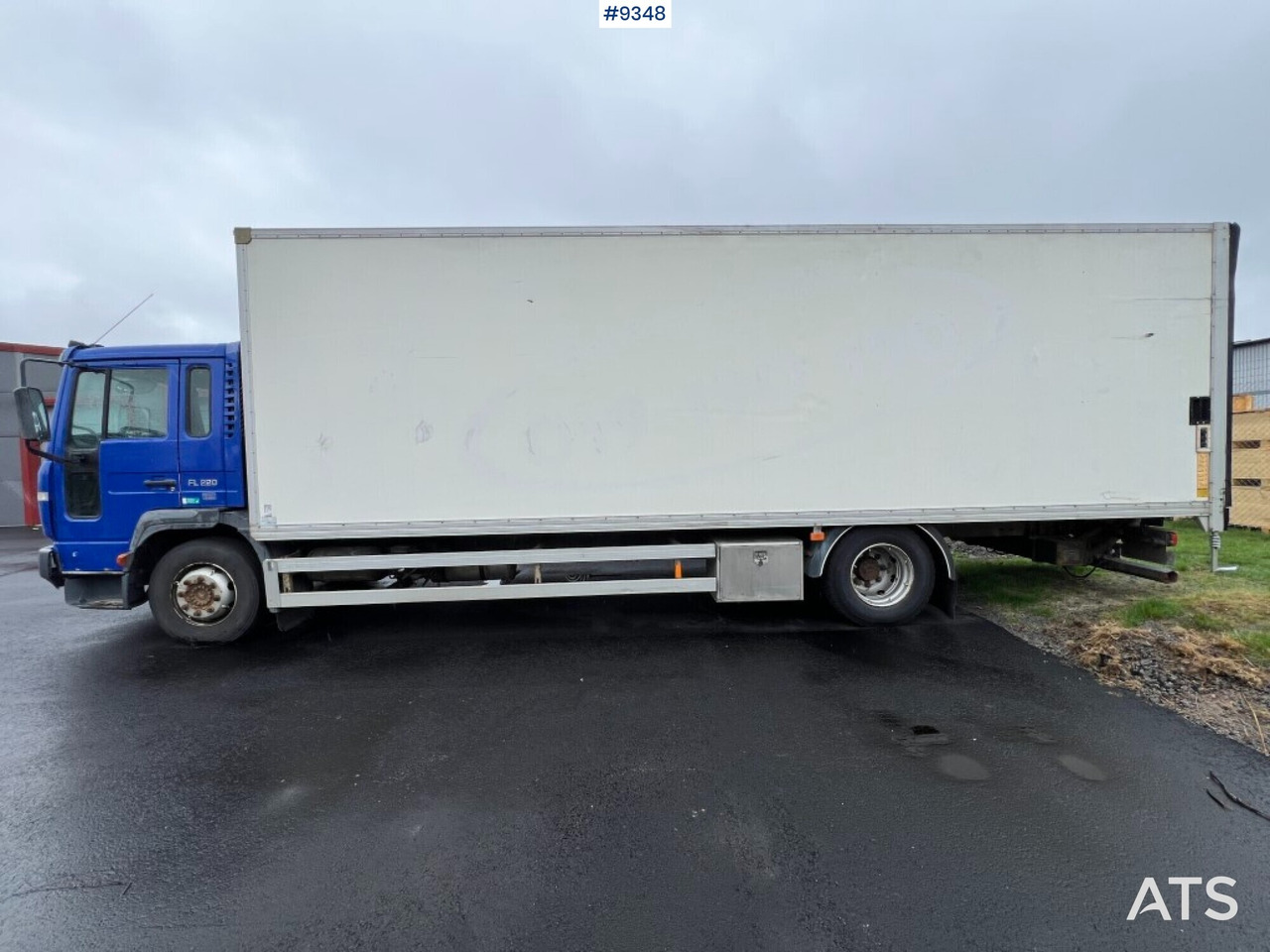 Box Truck Volvo FL6 4X2 with tail lift - Kasti veoauto: pilt 3 Box Truck Volvo FL6 4X2 with tail lift - Kasti veoauto: pilt 3