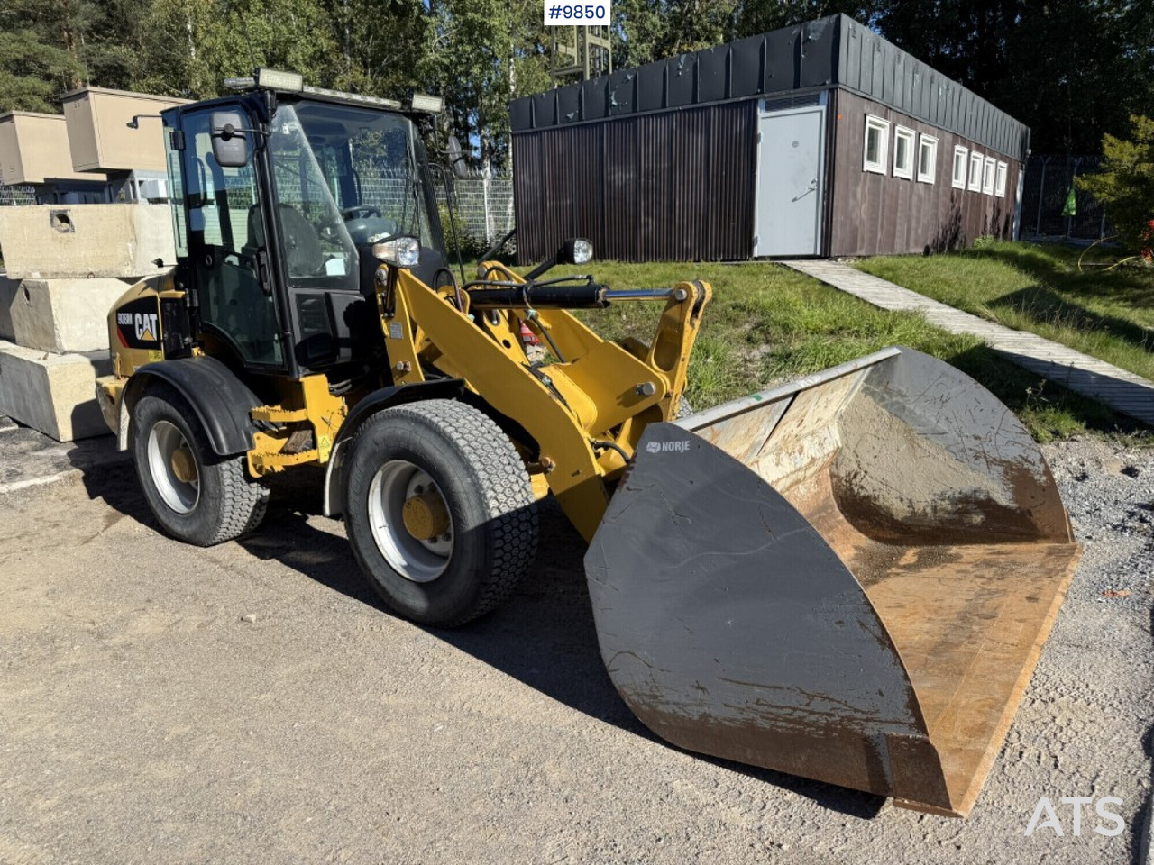 CAT 908M Wheel loader with Gears - Rataslaadur: pilt 2 CAT 908M Wheel loader with Gears - Rataslaadur: pilt 2