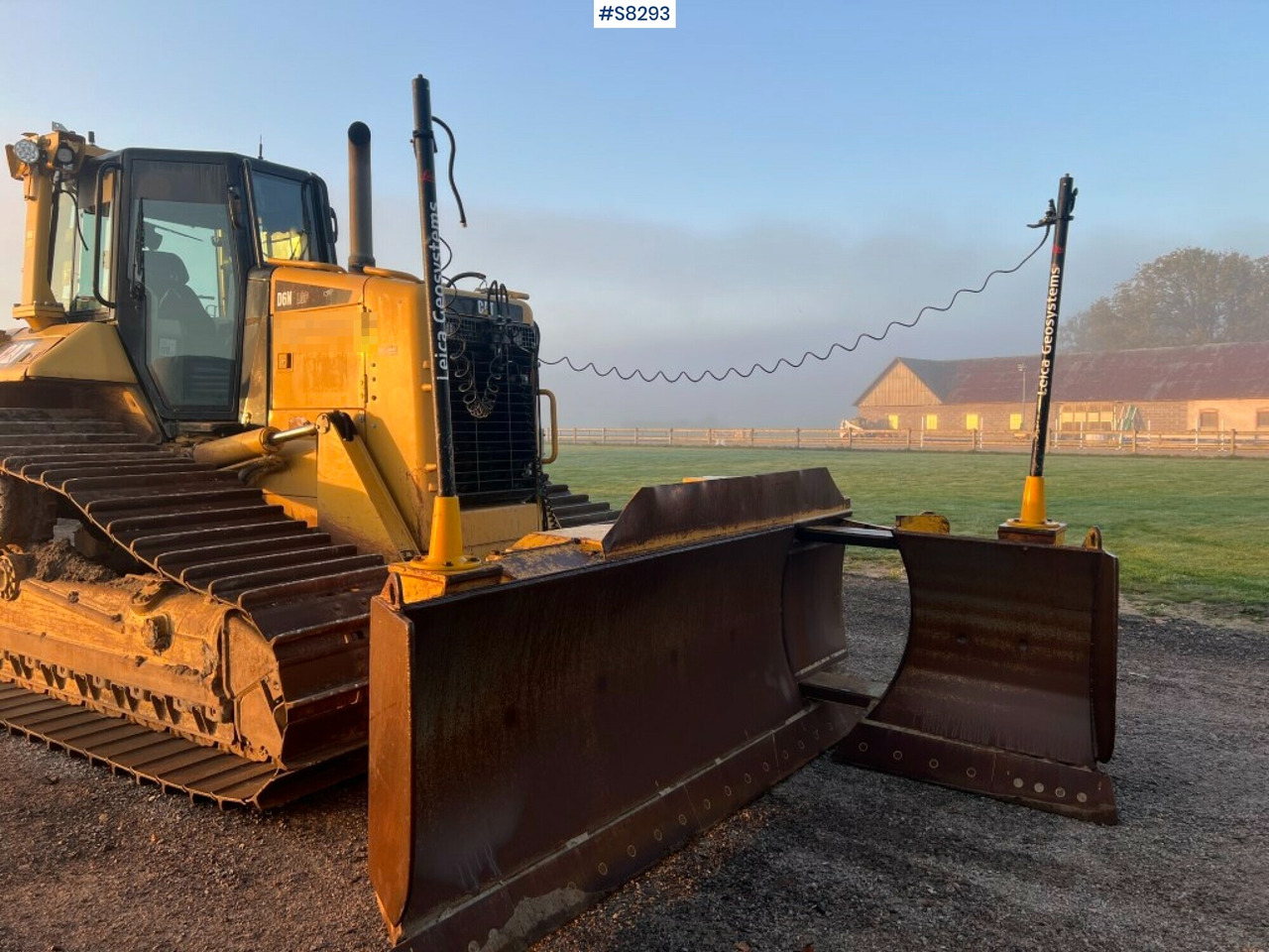CAT CRAWLER DOZER D6N LGP with Icon gps80 Leica digging system (SEE VIDEO) - Buldooser: pilt 3 CAT CRAWLER DOZER D6N LGP with Icon gps80 Leica digging system (SEE VIDEO) - Buldooser: pilt 3