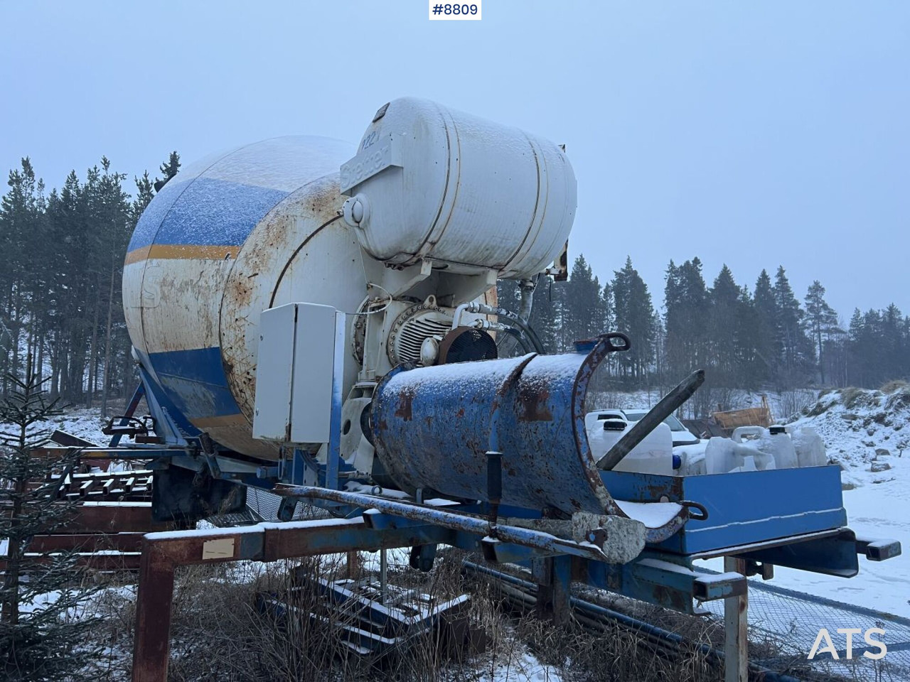 Concrete rotator 6 m3 with Laxo attachment - Betoonisegisti trummel: pilt 3 Concrete rotator 6 m3 with Laxo attachment - Betoonisegisti trummel: pilt 3