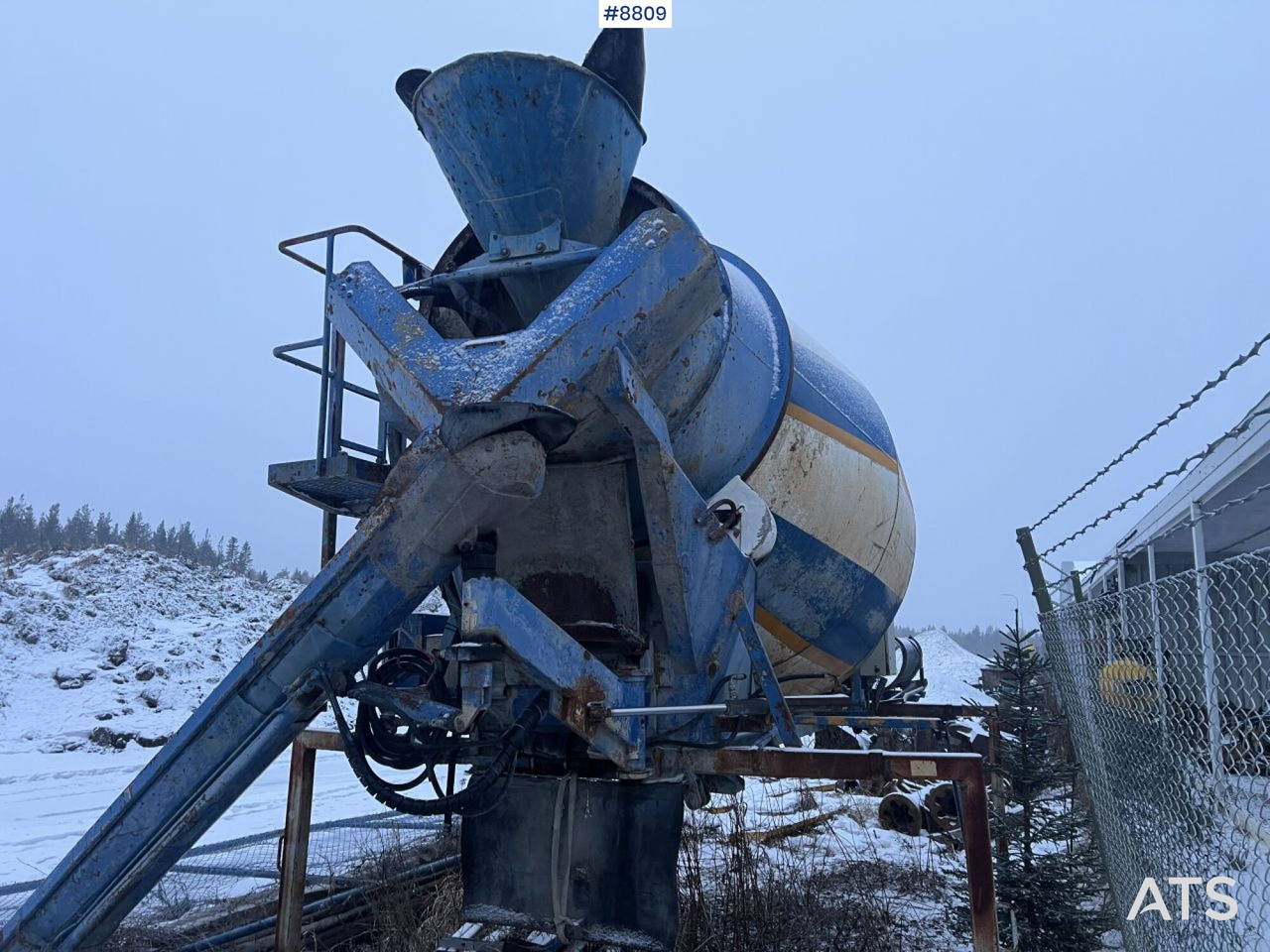 Concrete rotator 6 m3 with Laxo attachment - Betoonisegisti trummel: pilt 2 Concrete rotator 6 m3 with Laxo attachment - Betoonisegisti trummel: pilt 2