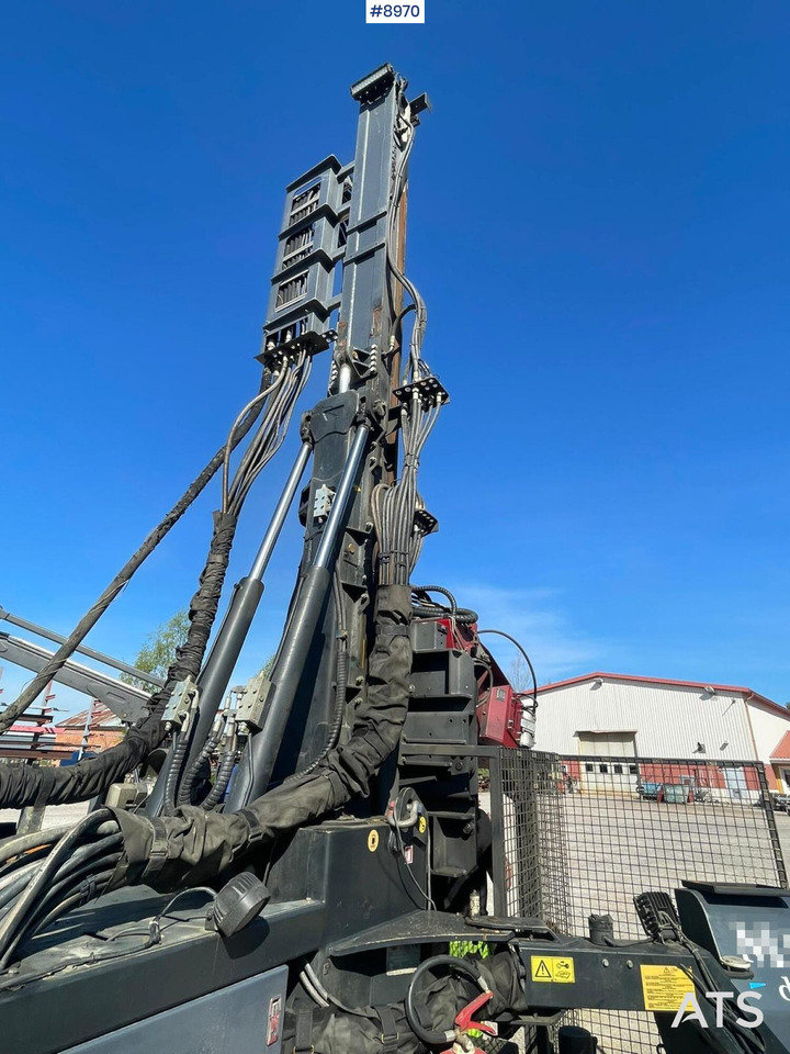 Drilling rig Rotosonic CRS XL150 equipped with CPT - Puurimisplatvorm: pilt 2 Drilling rig Rotosonic CRS XL150 equipped with CPT - Puurimisplatvorm: pilt 2