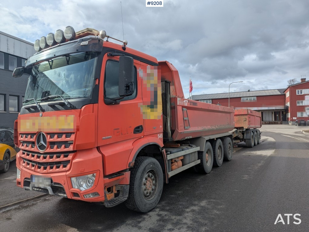 Dump / dozer truck Mercedes Benz Arocs 3251 8X4 with tipper wagon - Kallurauto: pilt 1 Dump / dozer truck Mercedes Benz Arocs 3251 8X4 with tipper wagon - Kallurauto: pilt 1