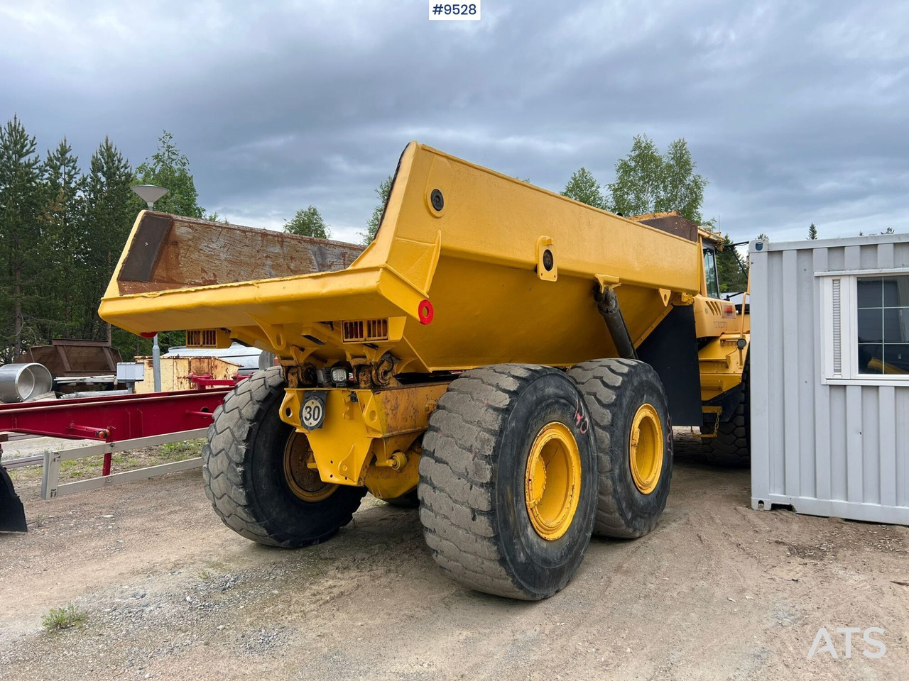 Dumper Volvo A25D 6X6 (SEE VIDEO) - Liigendkallur: pilt 4 Dumper Volvo A25D 6X6 (SEE VIDEO) - Liigendkallur: pilt 4