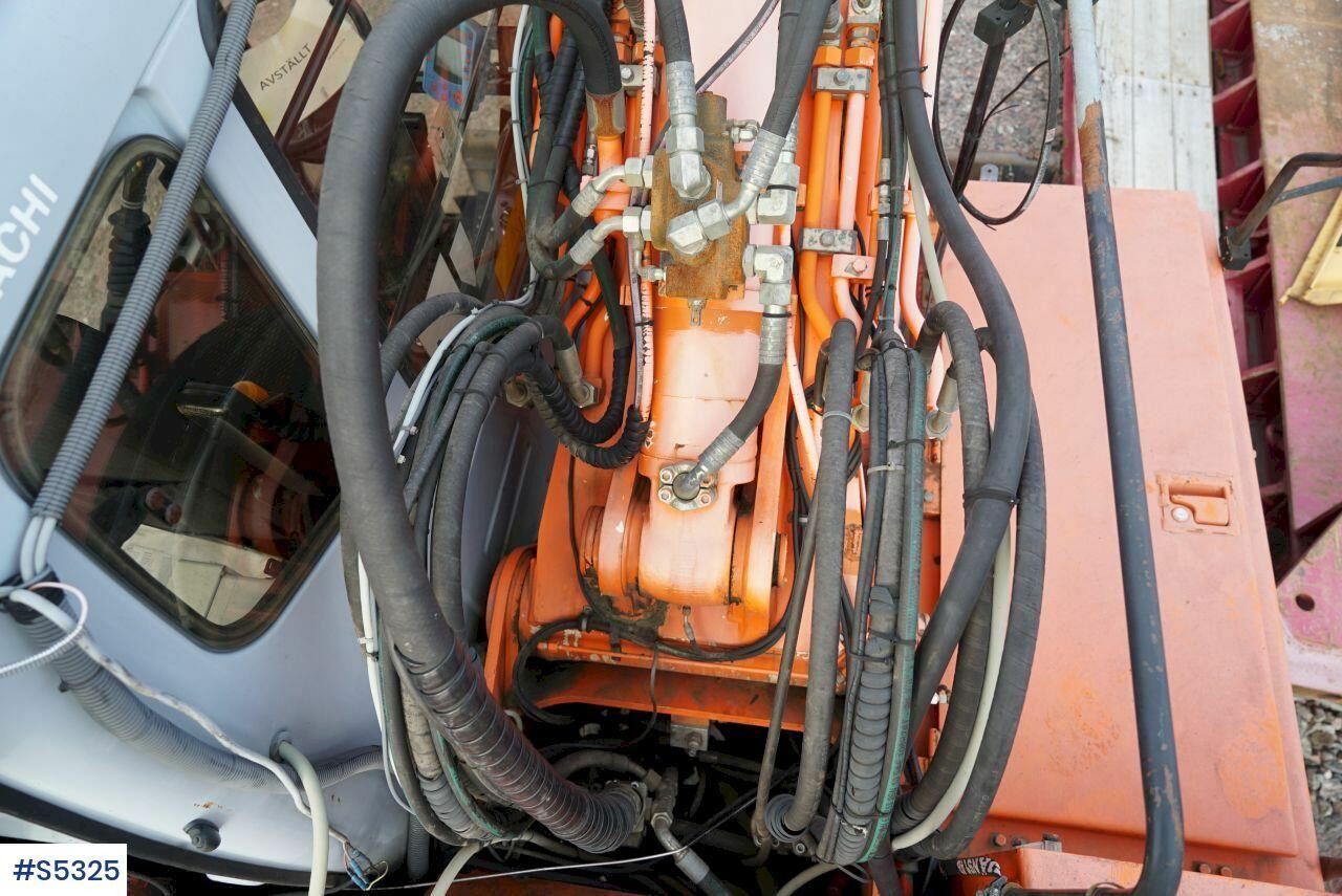 EXCAVATOR Hitachi  EX165W with tools liising EXCAVATOR Hitachi  EX165W with tools: pilt 6
