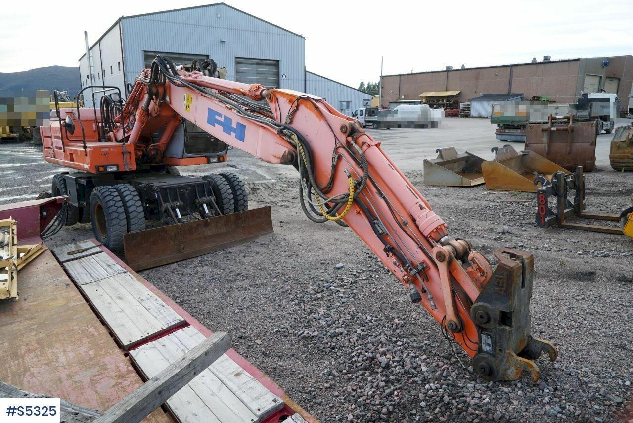 EXCAVATOR Hitachi  EX165W with tools liising EXCAVATOR Hitachi  EX165W with tools: pilt 7