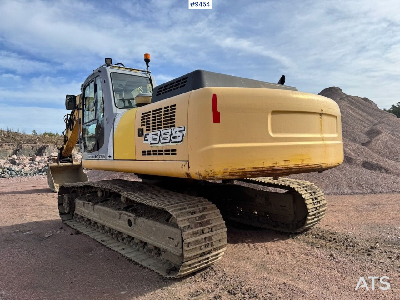 Excavator New Holland E385 - Lintekskavaator: pilt 5 Excavator New Holland E385 - Lintekskavaator: pilt 5
