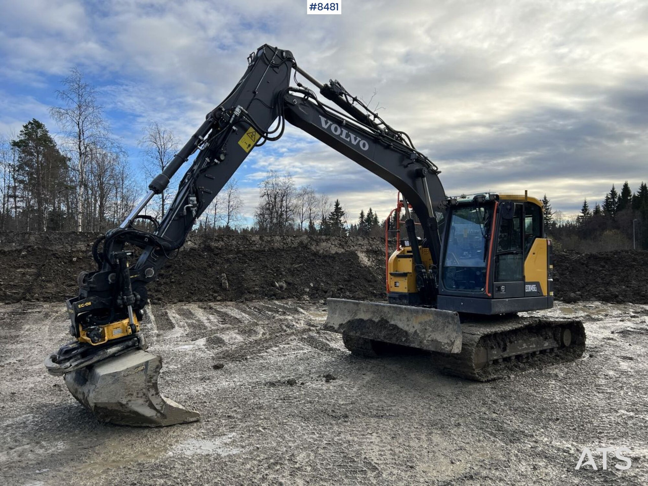 Excavator Volvo ECR145 EL with 1365 h - Lintekskavaator: pilt 1 Excavator Volvo ECR145 EL with 1365 h - Lintekskavaator: pilt 1