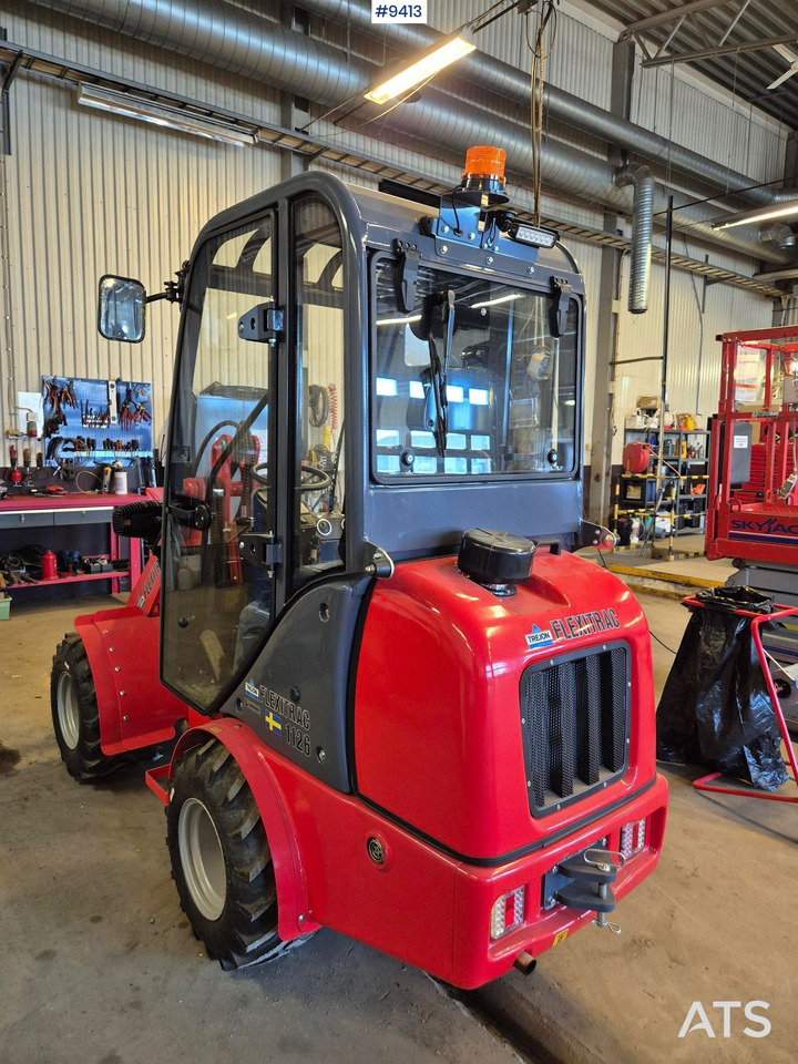 FLEXITRAC 1126 Skid steer loader with only 7 hours - Minilaadur: pilt 2 FLEXITRAC 1126 Skid steer loader with only 7 hours - Minilaadur: pilt 2