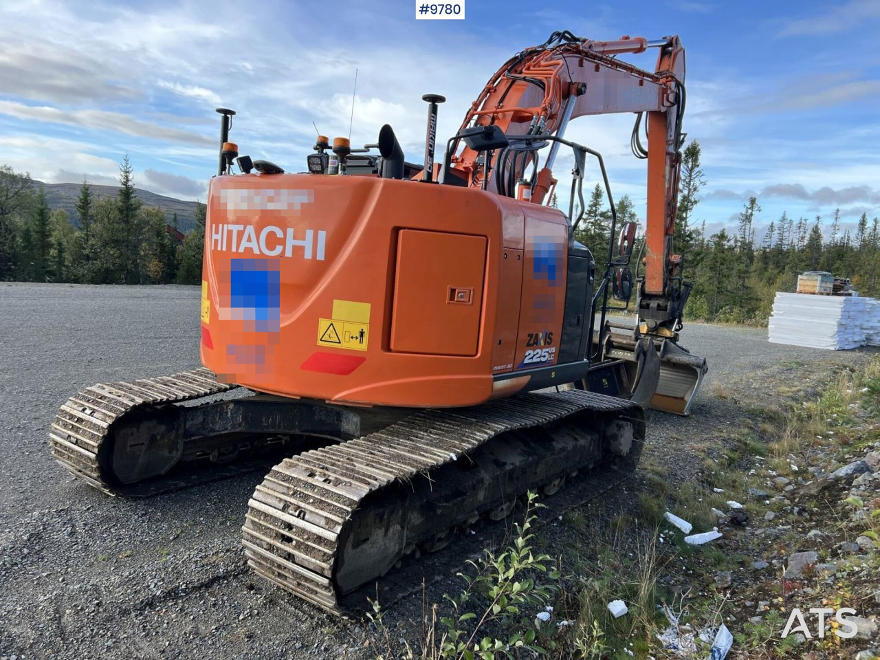 Hitachi ZX 225 US LC-L with excavation system and attachments - Lintekskavaator: pilt 4 Hitachi ZX 225 US LC-L with excavation system and attachments - Lintekskavaator: pilt 4