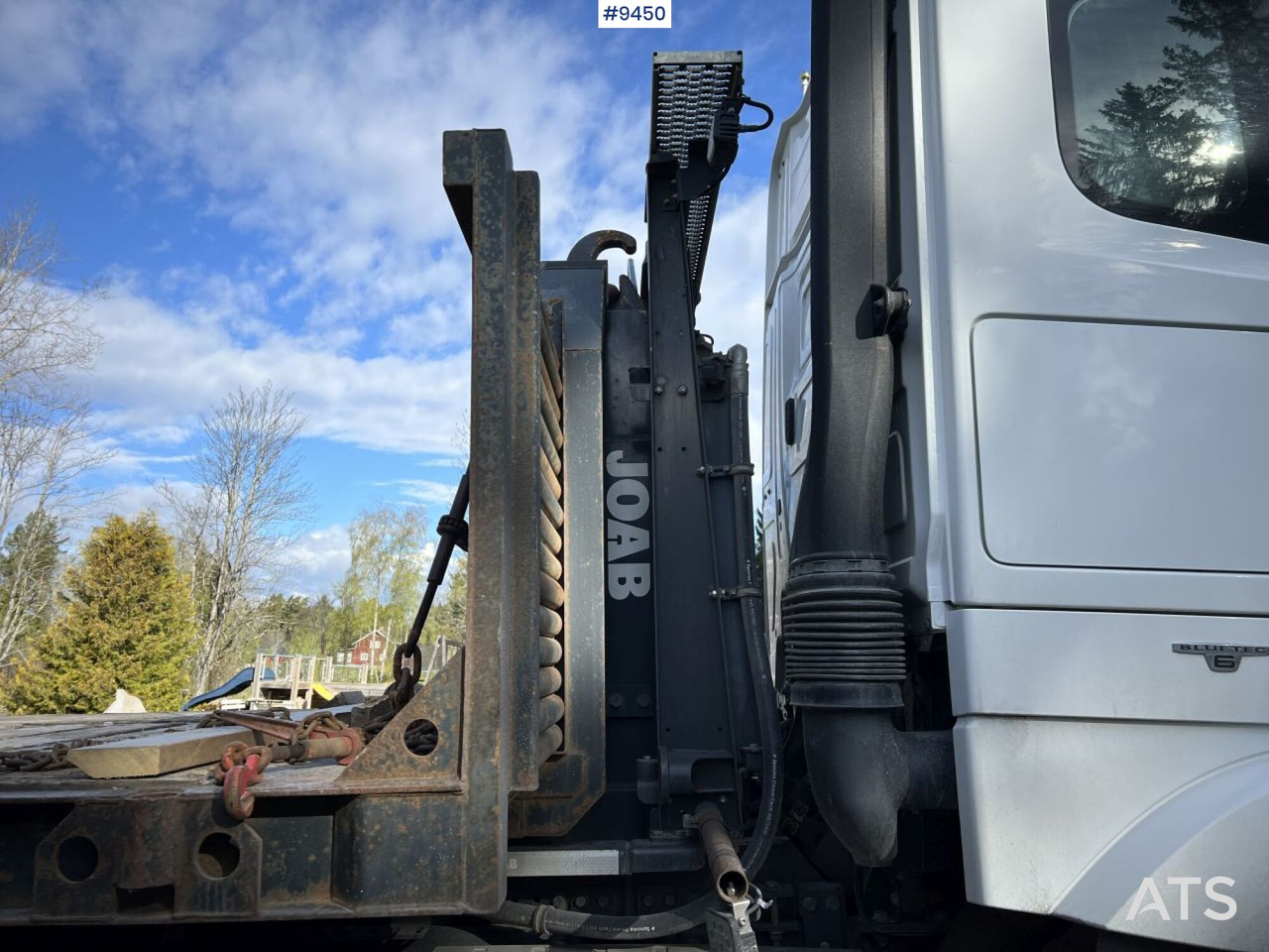 Mercedes Benz Arocs 3251 Tridem Hooklift, flatbed and concrete rotator - Konkstõstukiga veoauto: pilt 5 Mercedes Benz Arocs 3251 Tridem Hooklift, flatbed and concrete rotator - Konkstõstukiga veoauto: pilt 5